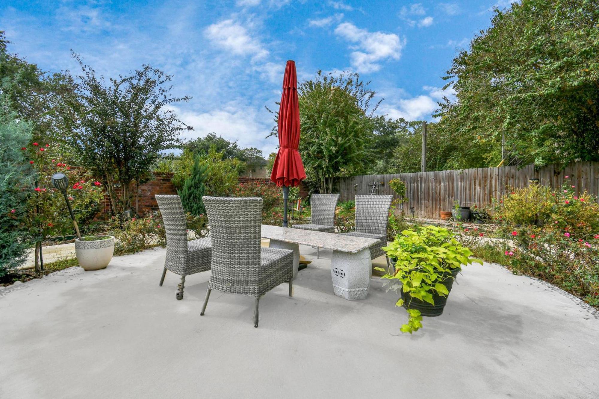Afra Home With Huge Garden Houston, Texas Esterno foto